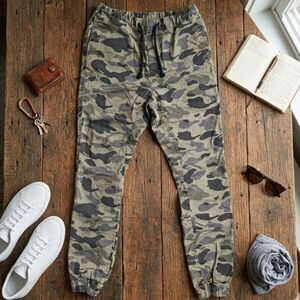 Men's Divided Camo Joggers | Size 28 | Excellent Condition